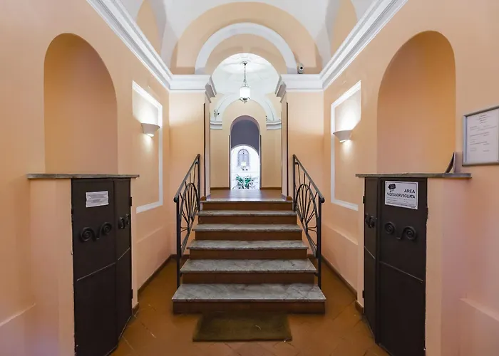 Diecipassi Dal Colosseo * Рим