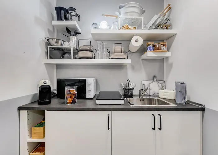 Diecipassi Dal Colosseo * Рим