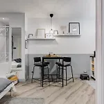 Diecipassi Dal Colosseo Tatil Evi *