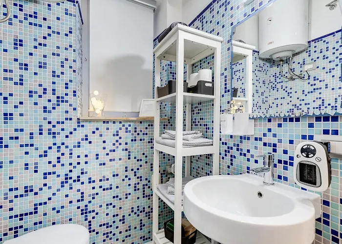 Diecipassi Dal Colosseo * Rzym